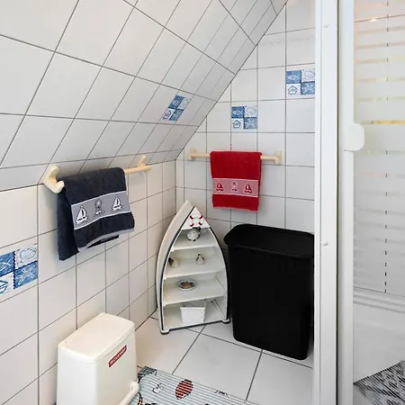 Haus Suennschien * نوردستراند