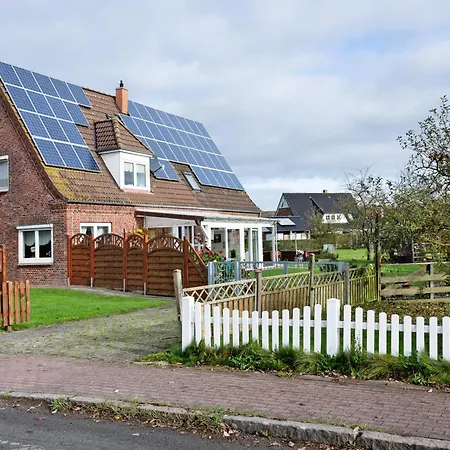 Haus Suennschien شقة