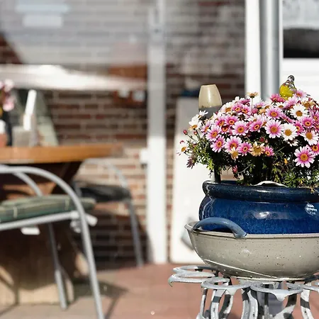 Haus Suennschien شقة