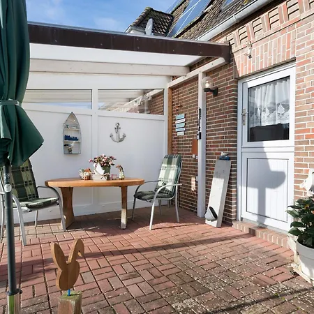 Haus Suennschien شقة