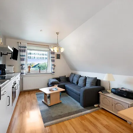 Haus Suennschien شقة